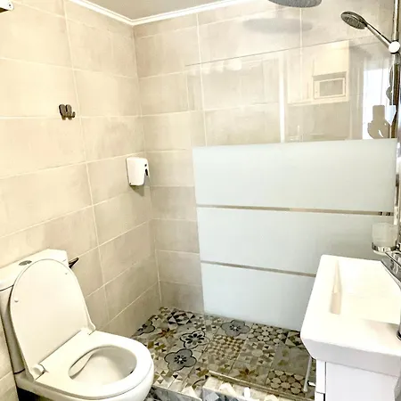 Apartment4you Perea Center * Peraía